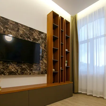 Mianelly Center 3 Apartment *